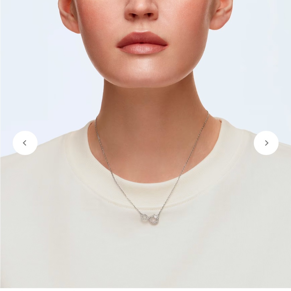 Swarovski Hyperbola Necklace - NIB - Never Worn